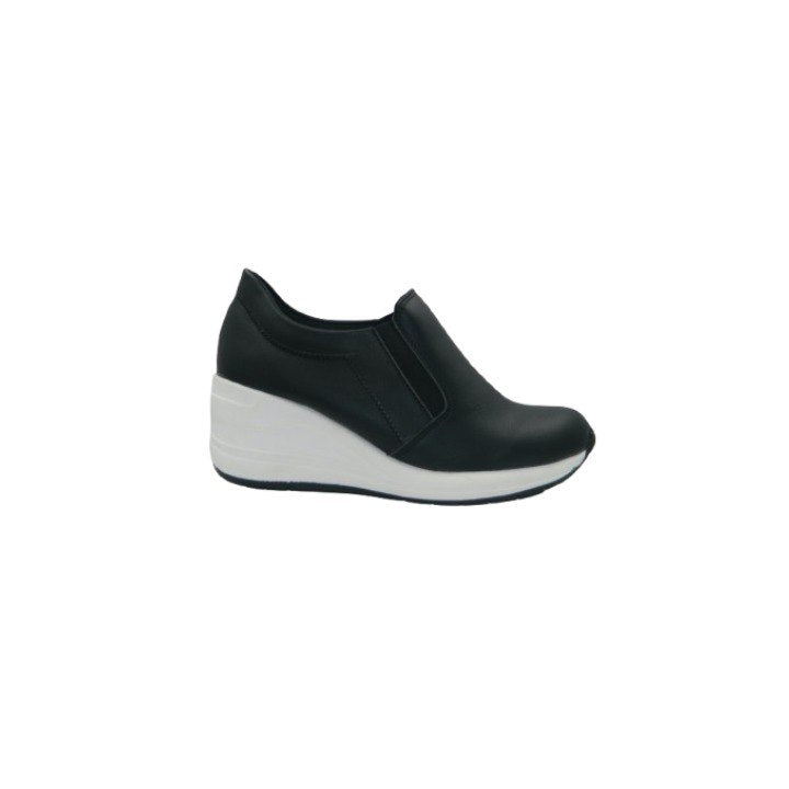 Aurora Sneakers